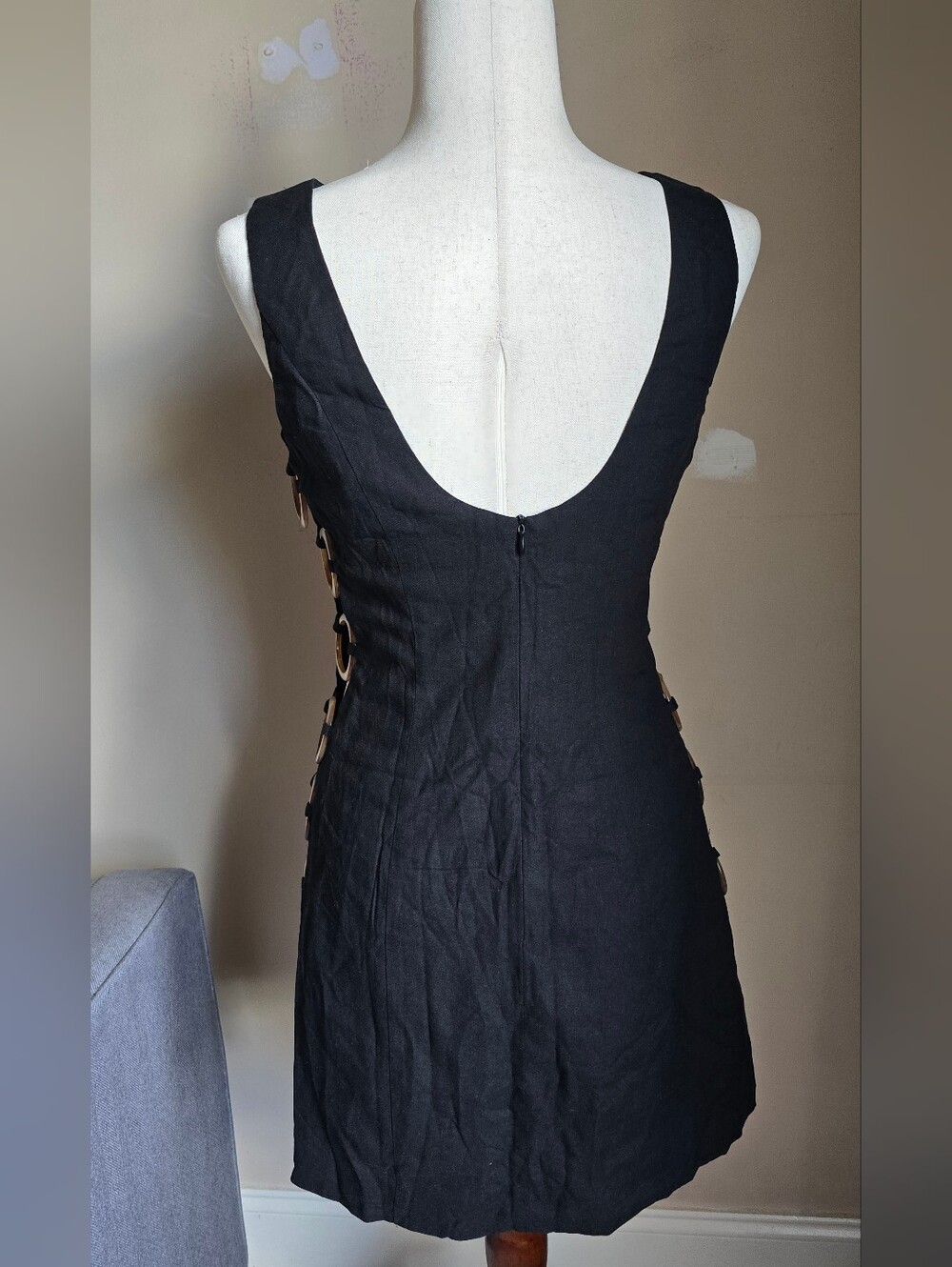 Commense Women’s Black Sleeveless Scoop-Back Dress with Side Ring Detail